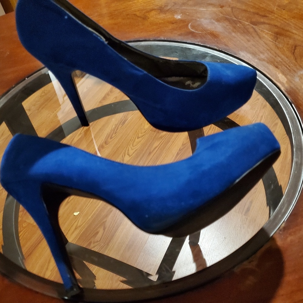 Torrid Royal Blue Pumps Size 13